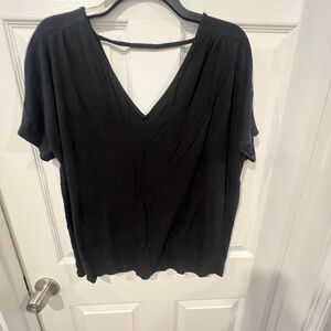 Old Navy Black V-Neck Short Sleeve Top
